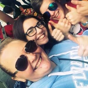 Meet your Posher, Caryn